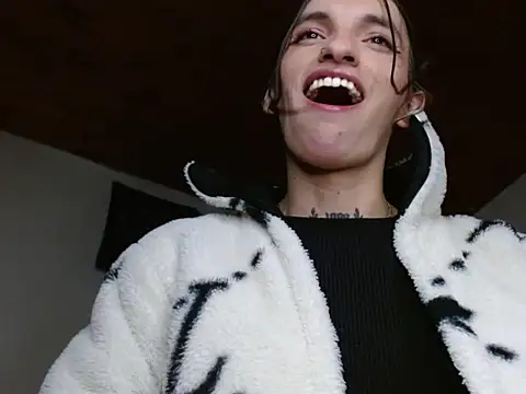 Scarlett_crastrawberry webcam