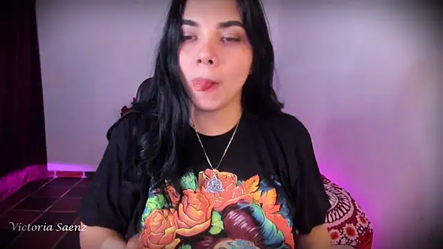 victoriaasaenz_ webcam