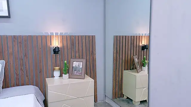 mia_bellefort - Mia_Bellefort's free webcam - UK Sex Cams