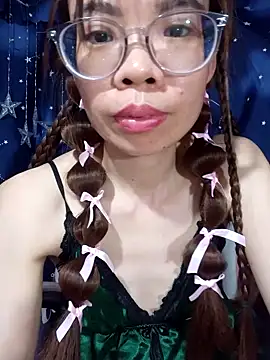 __Mai-love19__ webcam