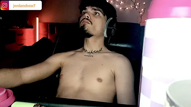 JordanShow webcam