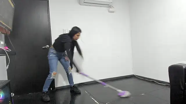 KiaraBlack_01 webcam