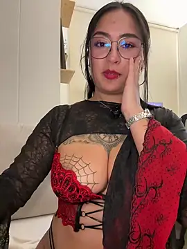 Rae_Lil_White webcam