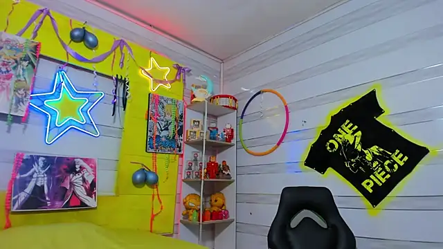 zoe_mature36 - Zoe_mature36's free webcam - UK Sex Cams