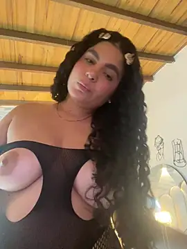 Yassy_vazquez live sex cam