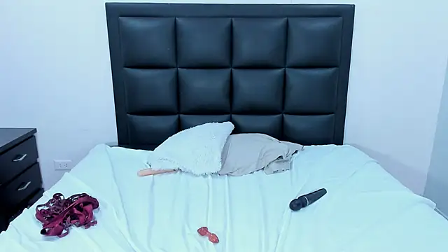 Lucifer_shadow webcam