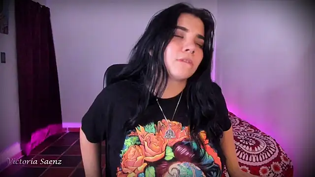 victoriaasaenz_ webcam