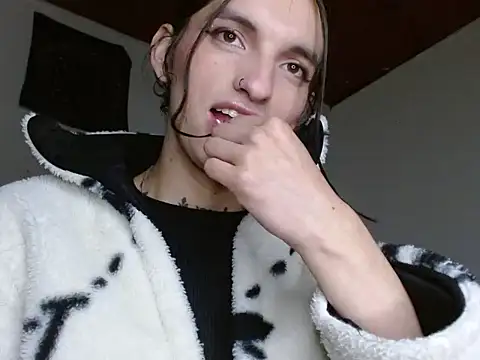 Scarlett_crastrawberry webcam