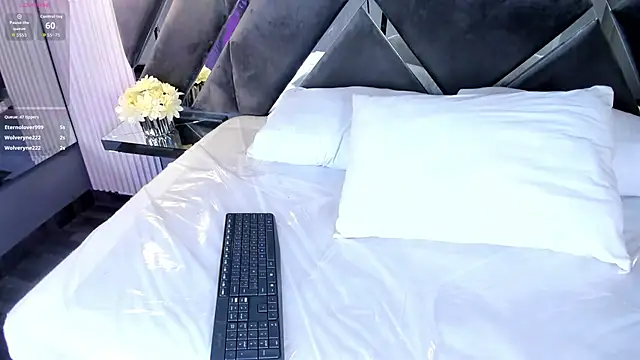 Ivonne_Millerr webcam