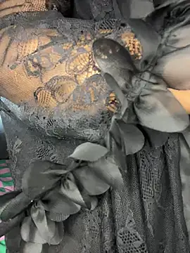 QUEEN_NOBUHLE_FEMDOM_777 webcam