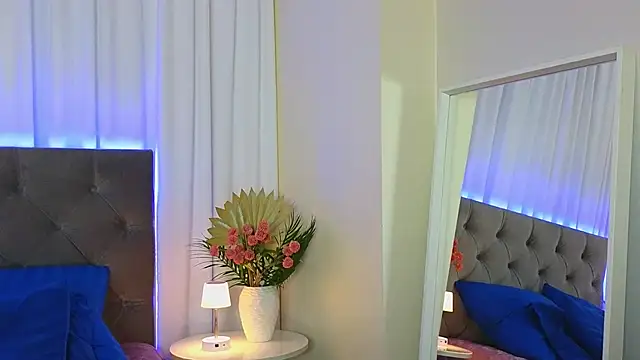 Ariana_Petite webcam