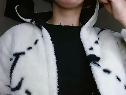 Scarlett_crastrawberry webcam