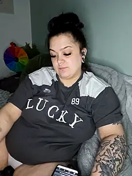 Saucy-Serenity webcam