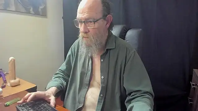 Uncle_Hottie webcam