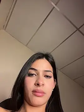 violetta-brown1 live sex cam