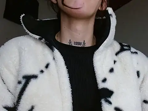 Scarlett_crastrawberry webcam