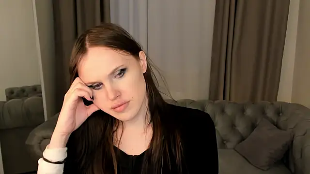 EffieMinki live sex cam