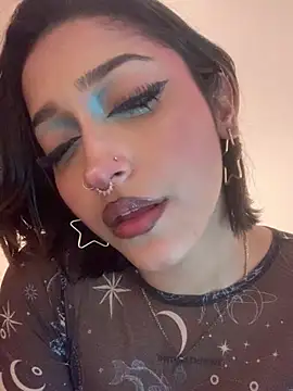 LilithMonette webcam