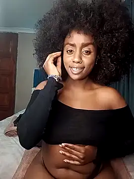 queen-chocolate - Queen-Chocolate's free webcam - UK Sex Cams