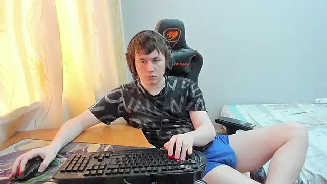 iliaskrislove live sex cam