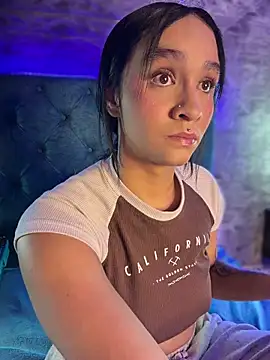 Isabella-Teen webcam