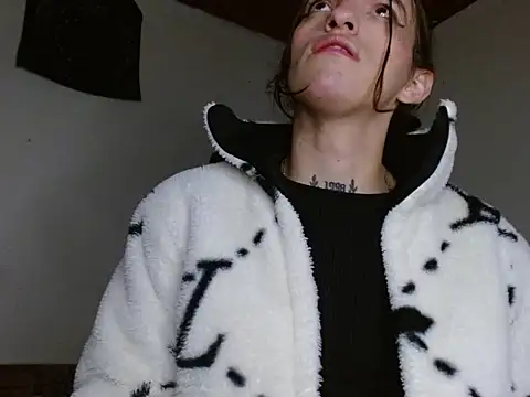 Scarlett_crastrawberry webcam