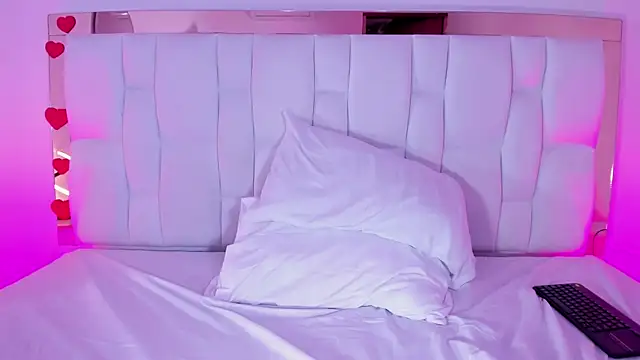 AliciaWhite_nt webcam