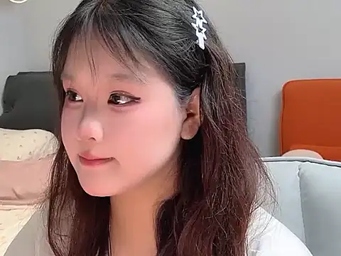 美女MiaDaily在线直播