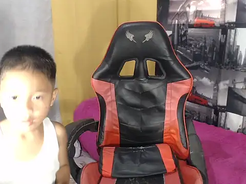 mrsexyteens - Mrsexyteens's free webcam - UK Sex Cams