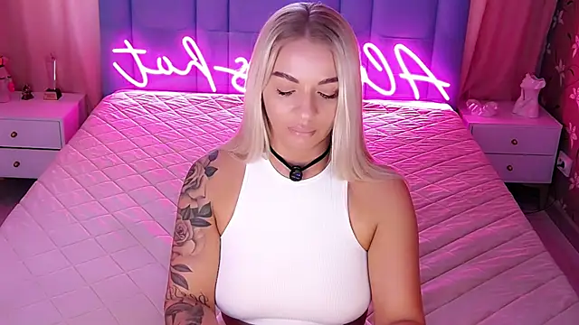 AllwaysHotJ - Live Cam