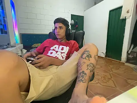 Max_TheHorseDick webcam