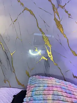 Webcam Model (Kariina__69)  is live.Free join now!