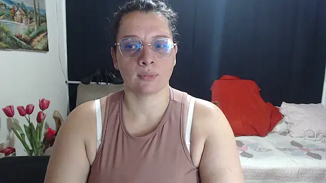 Aleja_Gonzales webcam