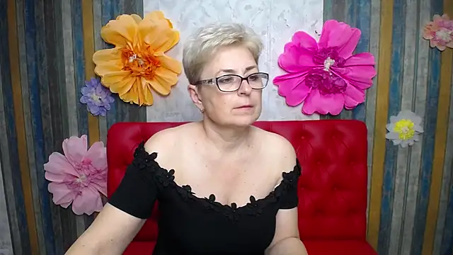 EmiliaGree live sex cam