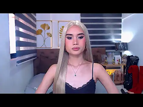 JuicyCockThea webcam