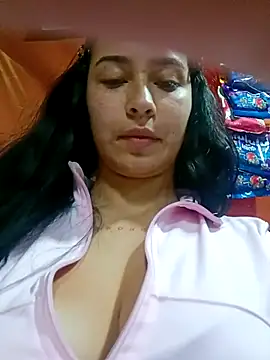 Webcam Model (Sol_Scarleett)  is live.Free join now!