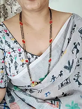 Webcam Model (Hot_Sexy_Niharika)  is live.Free join now!