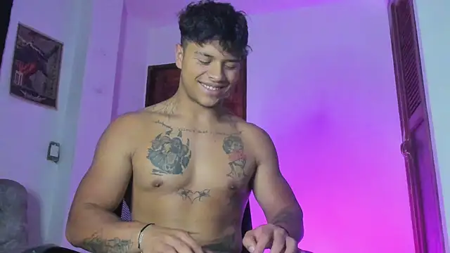 Dominic_Biker__ webcam