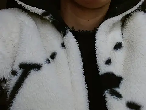 Scarlett_crastrawberry webcam