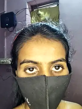 thaper_meera2 (F young) - Boobs show