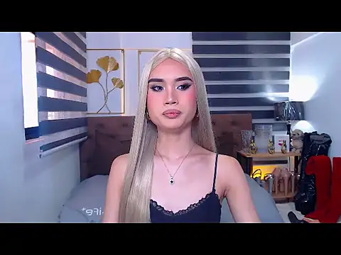 JuicyCockThea webcam