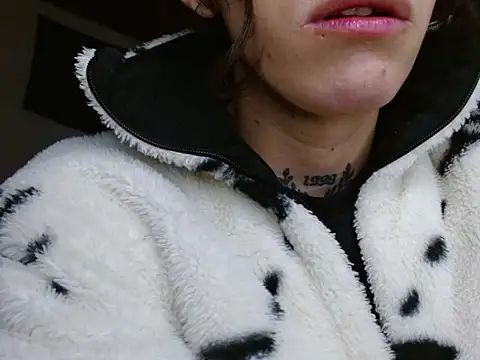 Scarlett_crastrawberry webcam