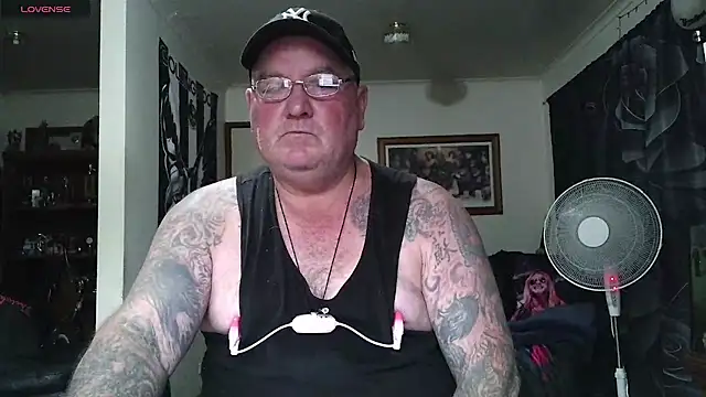 KINKYBLUEYES69 webcam