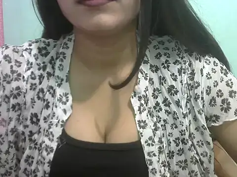 Lovely-Pandey webcam