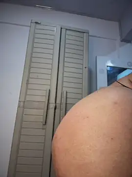 Sarahballiston_'s room