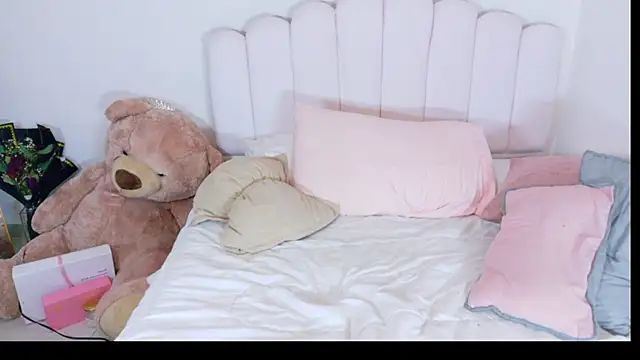 Sofia_Stanley webcam