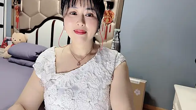 yaoyao22678 webcam