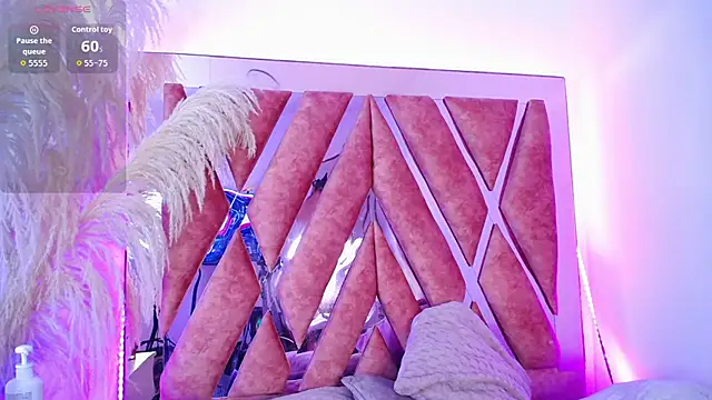 Violet_Collins1 webcam