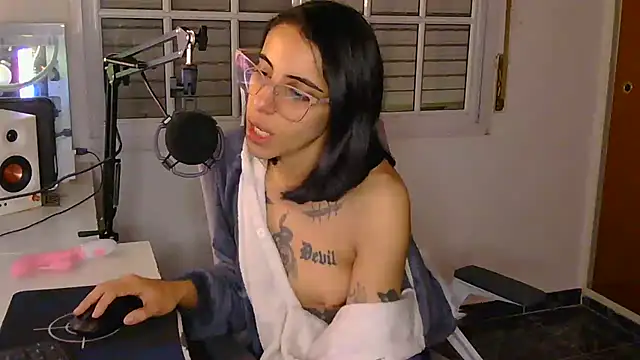 Poison_Ivy_29 webcam