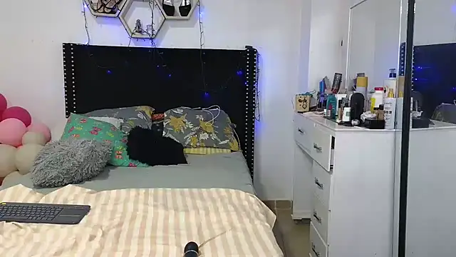 charlotte_077 webcam